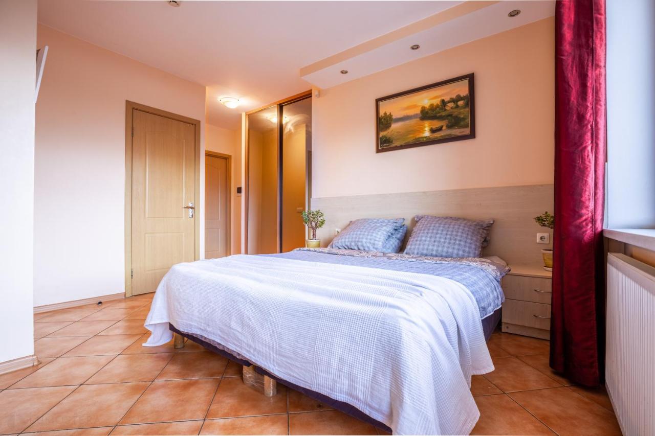 Hotel Mara à VNO Extérieur photo